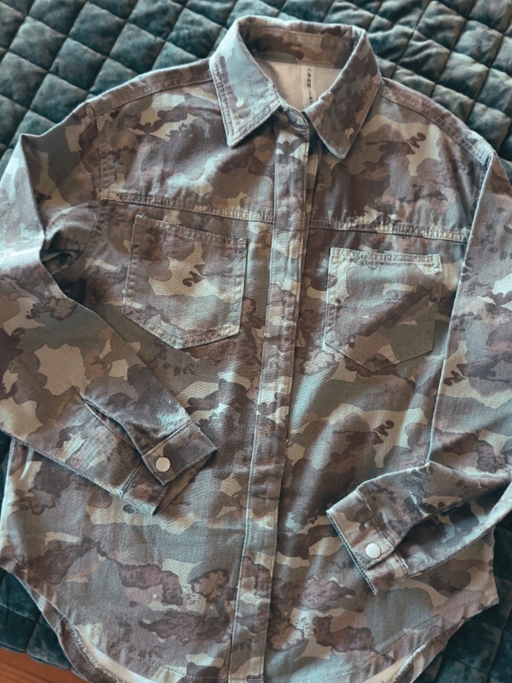 Women's Banjaro Camouflage Button-Up Shirt Jacket - Green Camo